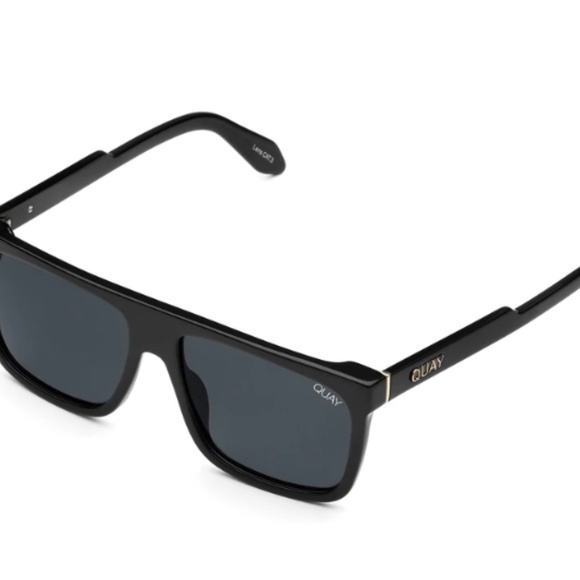 Men’s Quay Frontrunner Blk / Smoke Polarized Sunglasses - Picture 2 of 5